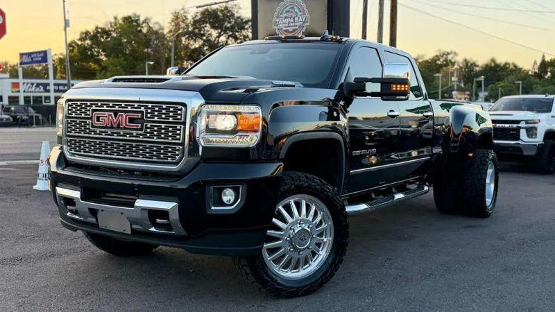 2019 GMC Sierra 3500HD Denali