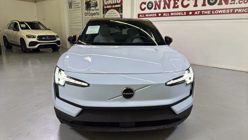 2025 Volvo EX30 Ultra Twin Motor Performance, Fully electric