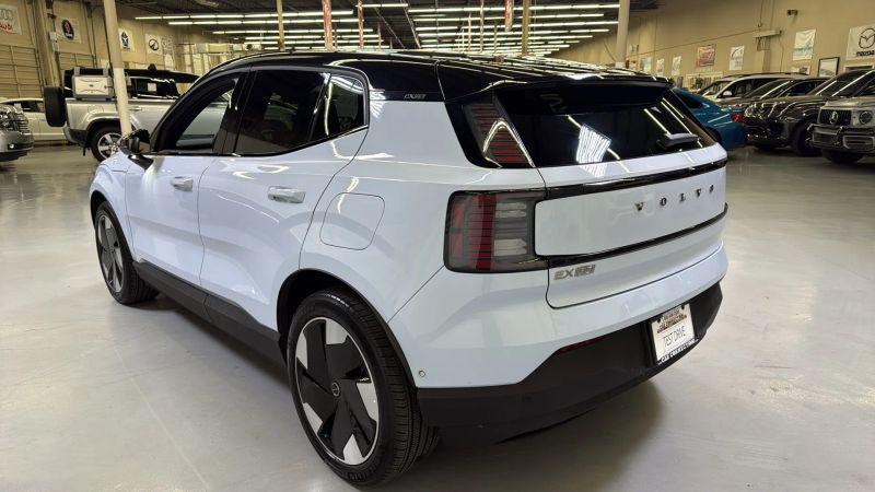 2025 Volvo EX30 Ultra Twin Motor Performance, Fully electric