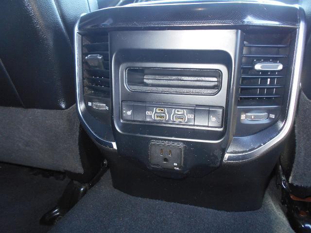 2022 Ram 3500 Laramie Crew Cab 4x4 6'4" Box