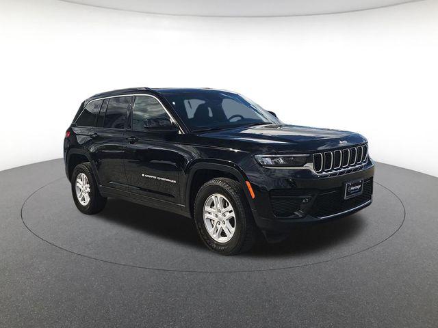 2024 Jeep Grand Cherokee Laredo 4x4