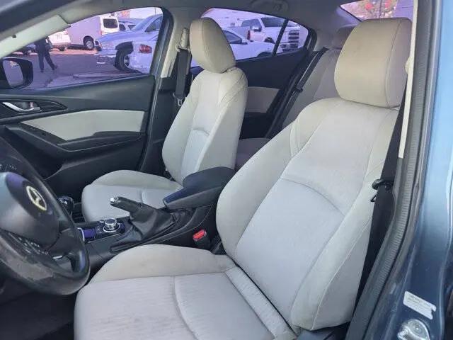 2015 Mazda Mazda3 i Sport