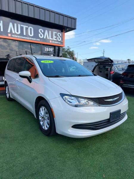 2017 Chrysler Pacifica Touring for sale in Orlando, FL
