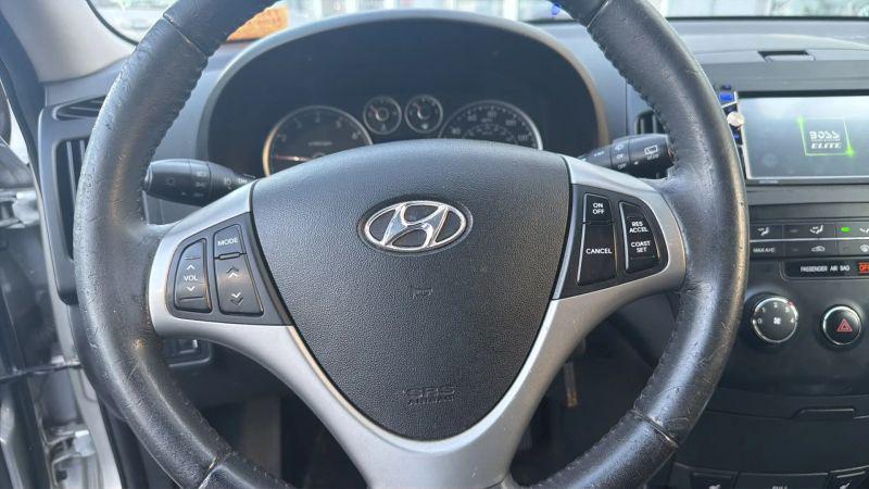 2012 Hyundai Elantra Touring SE
