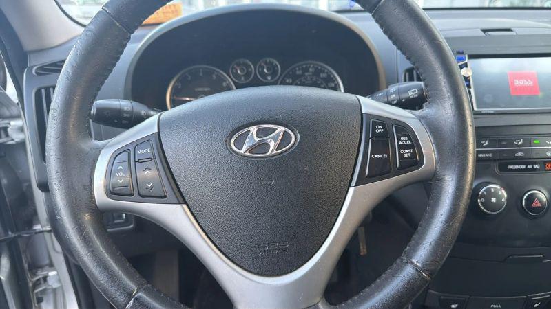 2012 Hyundai Elantra Touring SE