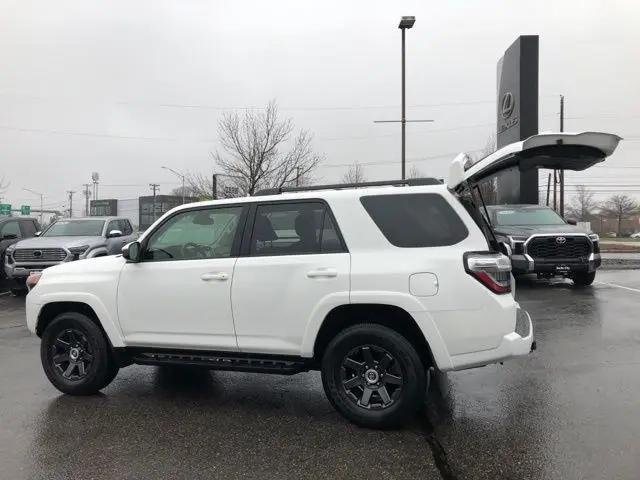 2021 Toyota 4Runner SR5