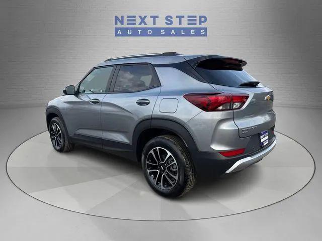 2024 Chevrolet TrailBlazer AWD LT