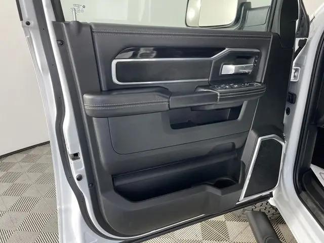 2020 Jeep Ram 2500 Laramie Crew Cab 4x4 6'4" Box