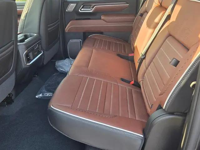 2026 GMC Sierra 2500HD Crew Cab, Standard Bed, Denali Ultimate, 4WD
