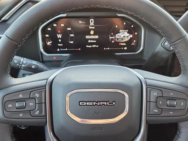 2026 GMC Sierra 2500HD Crew Cab, Standard Bed, Denali Ultimate, 4WD