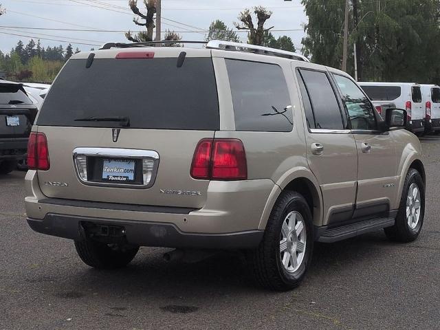 2004 Lincoln Navigator Luxury