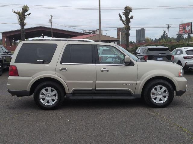 2004 Lincoln Navigator Luxury