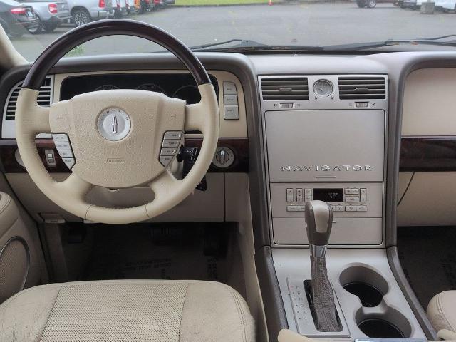 2004 Lincoln Navigator Luxury