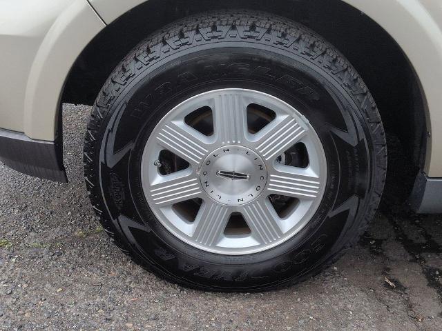 2004 Lincoln Navigator Luxury