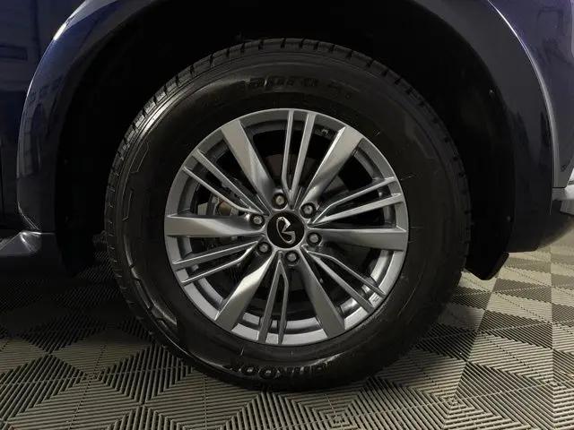2024 INFINITI QX80 LUXE AWD