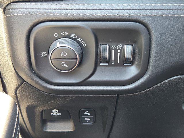 2022 Ram 1500 Limited Crew Cab 4x4 5'7" Box