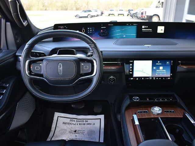 2025 Lincoln Navigator Black Label L