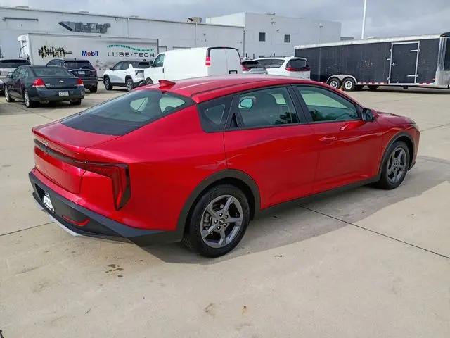 2025 Kia K4 LXS