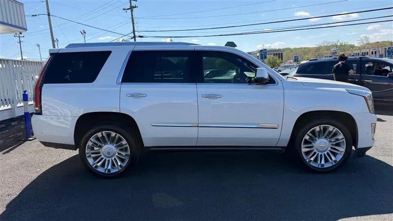 2020 Cadillac Escalade 4WD Platinum