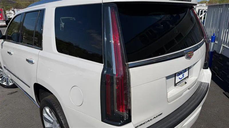 2020 Cadillac Escalade 4WD Platinum