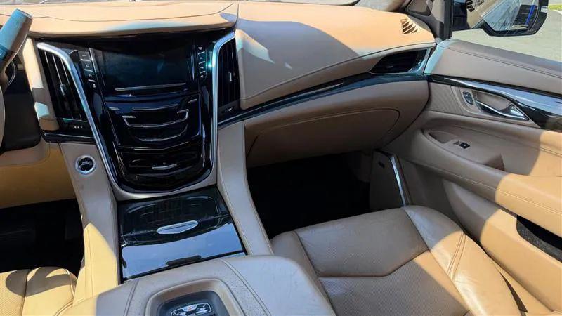 2020 Cadillac Escalade 4WD Platinum