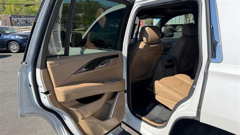 2020 Cadillac Escalade 4WD Platinum