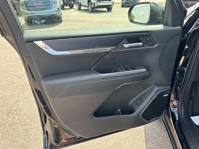 2026 GMC Acadia Elevation FWD