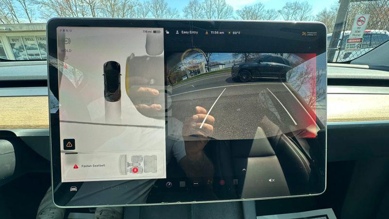 2022 Tesla Model Y Long Range Dual Motor All-Wheel Drive