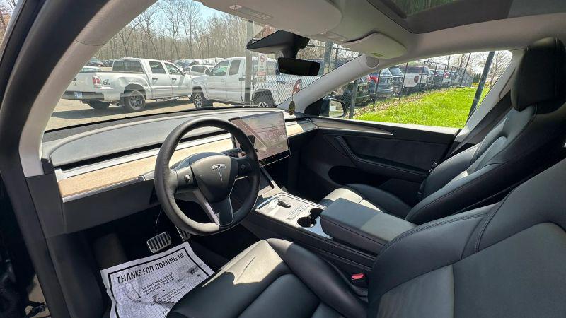 2022 Tesla Model Y Long Range Dual Motor All-Wheel Drive