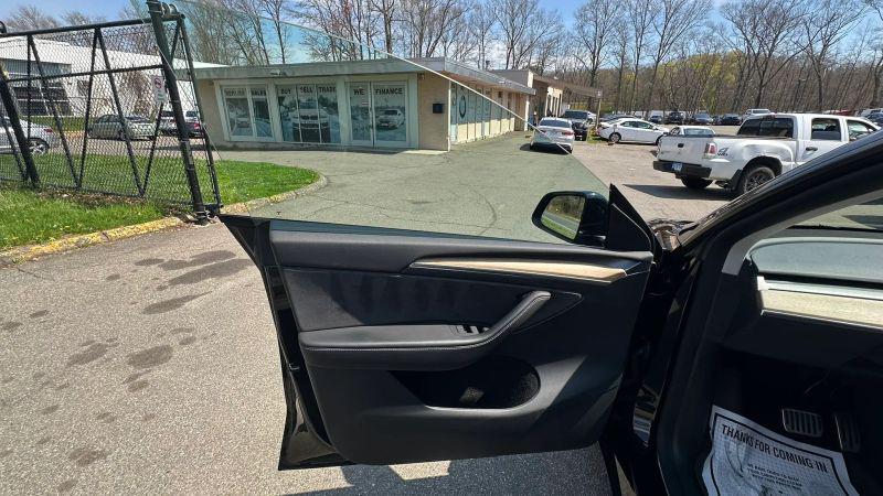 2022 Tesla Model Y Long Range Dual Motor All-Wheel Drive