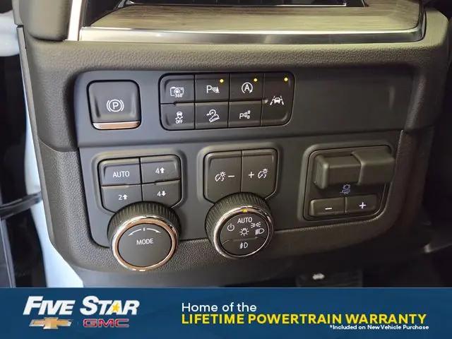 2026 Chevrolet Suburban LT, 4WD