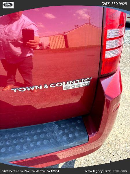 2010 Chrysler Town & Country Touring
