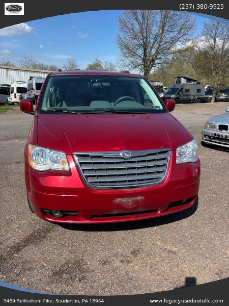 2010 Chrysler Town & Country Touring