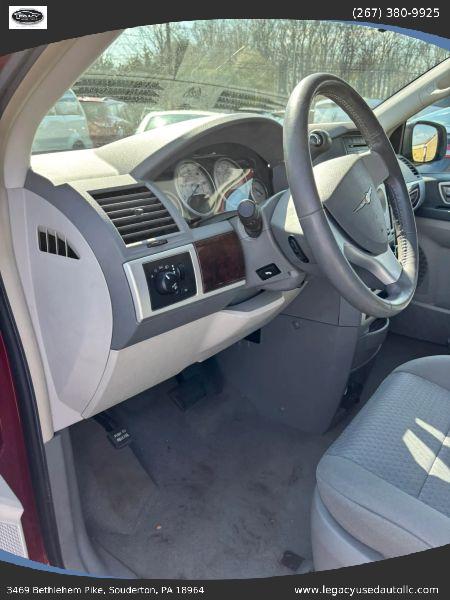 2010 Chrysler Town & Country Touring