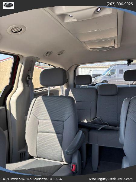 2010 Chrysler Town & Country Touring