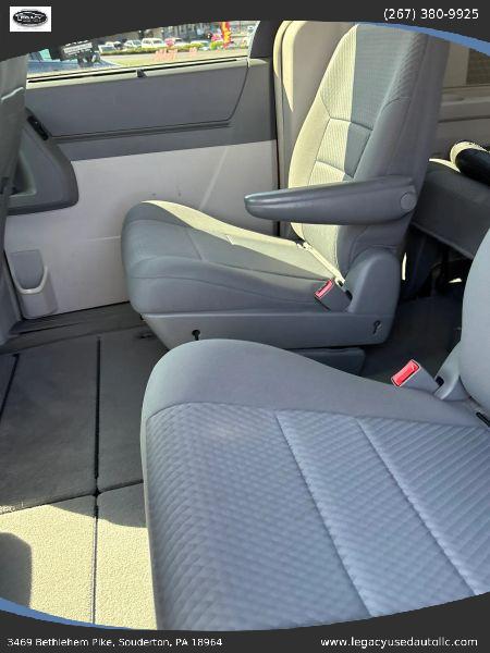 2010 Chrysler Town & Country Touring