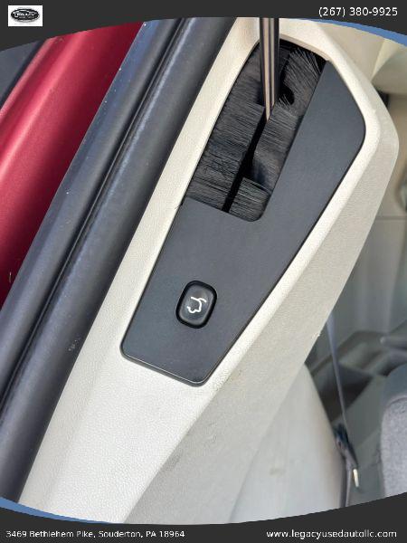 2010 Chrysler Town & Country Touring