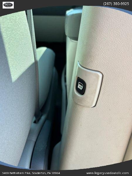 2010 Chrysler Town & Country Touring