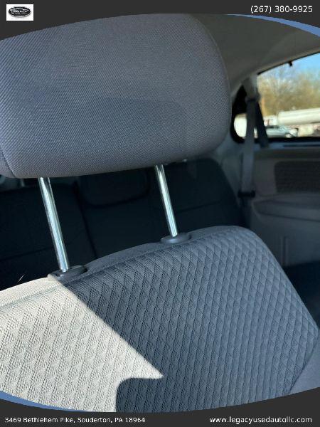 2010 Chrysler Town & Country Touring