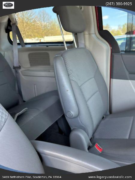 2010 Chrysler Town & Country Touring