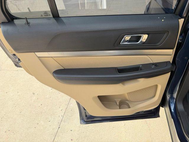 2017 Ford Explorer Base