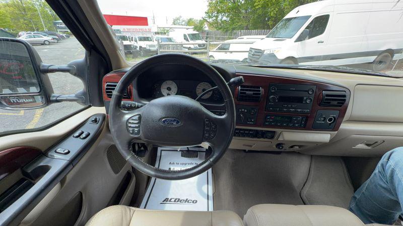 2005 Ford F-350 Lariat