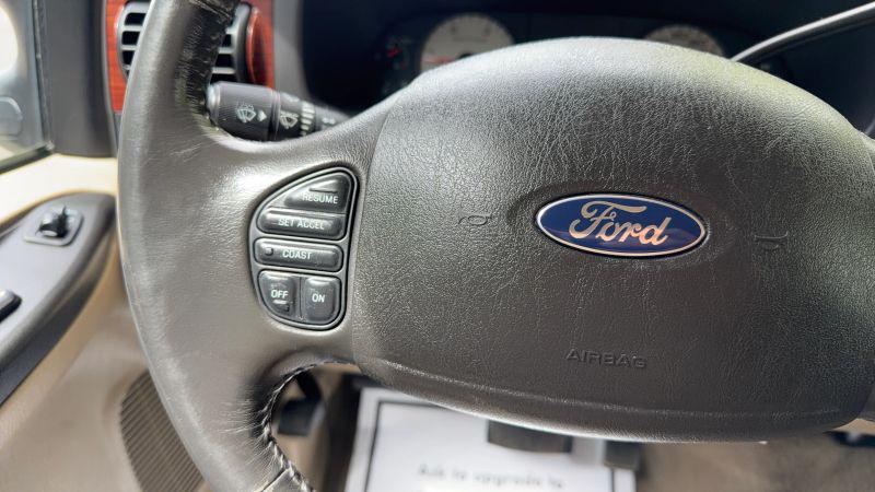 2005 Ford F-350 Lariat