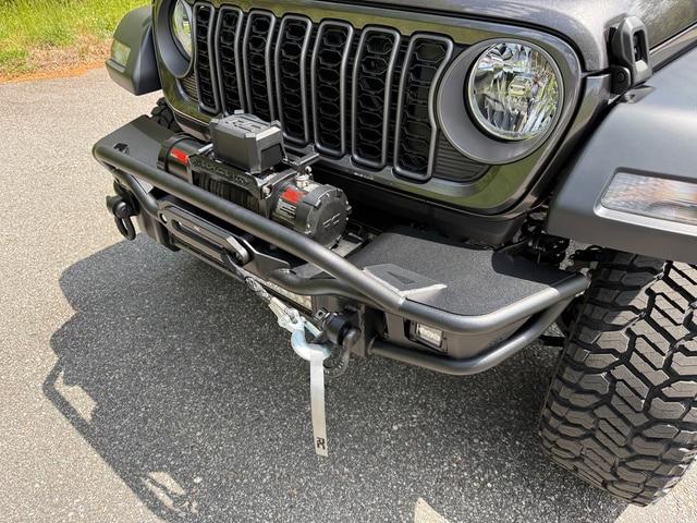 2025 Jeep Wrangler 4-Door Summit 4x4
