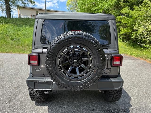 2025 Jeep Wrangler 4-Door Summit 4x4