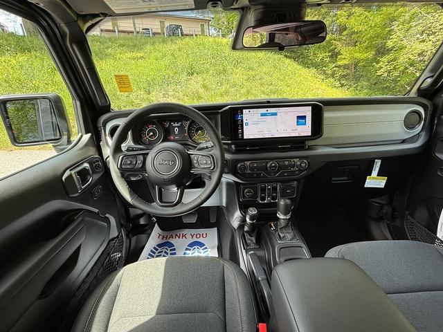 2025 Jeep Wrangler 4-Door Summit 4x4