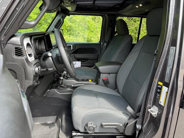 2025 Jeep Wrangler 4-Door Summit 4x4