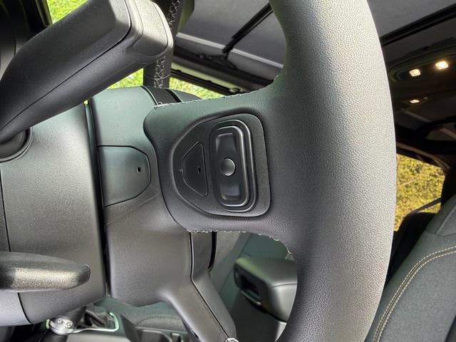 2025 Jeep Wrangler 4-Door Summit 4x4