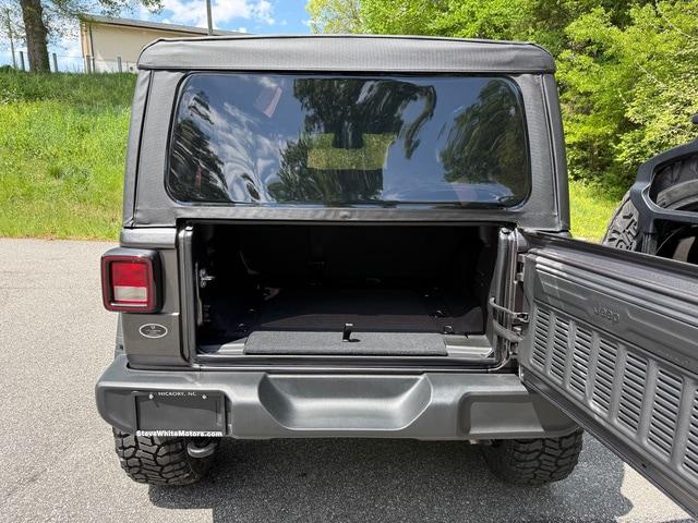 2025 Jeep Wrangler 4-Door Summit 4x4