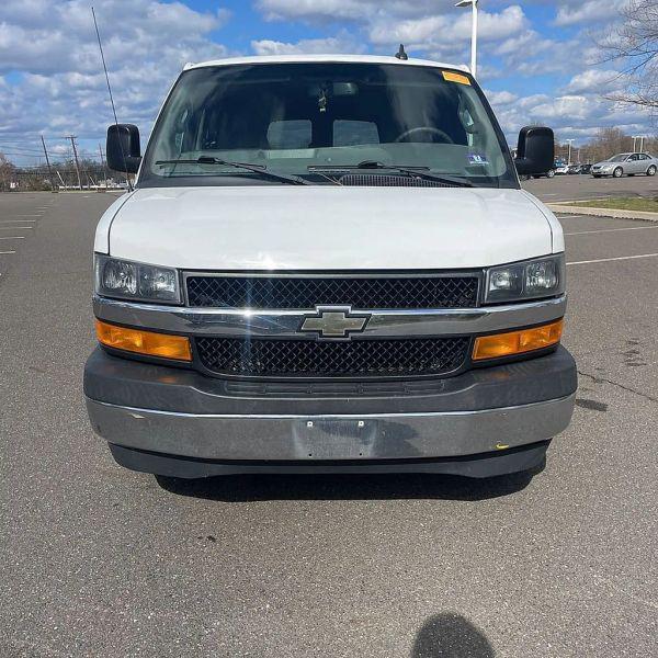2018 Chevrolet Express LT